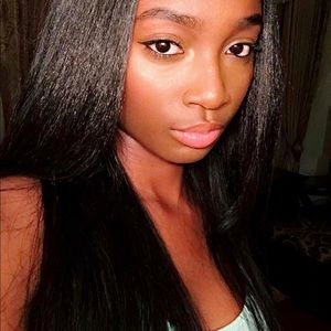 Meet your Posher, Latesha